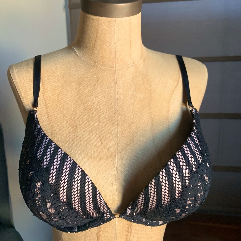 Victoria secret very sexy push-up  32DDD